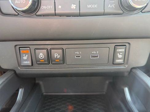 Certified 2026 Nissan Frontier SV w/ All-Weather Content Package AWD/4WD image 9
