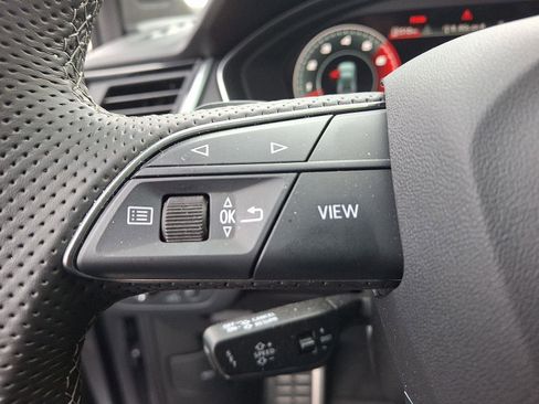 Used 2025 Audi SQ5 Premium Plus image 22