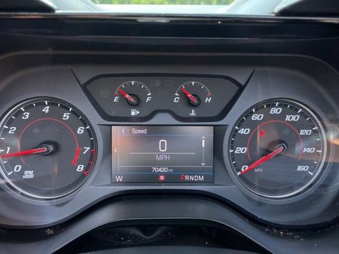 Used 2019 Chevrolet Camaro LT RWD image 11