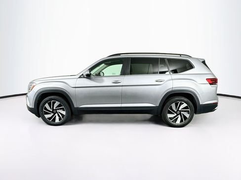 Used 2025 Volkswagen Atlas SE FWD image 4