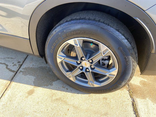 Used 2025 Chevrolet Blazer LT FWD image 30