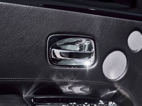 Used 2014 Rolls-Royce Ghost RWD image 36