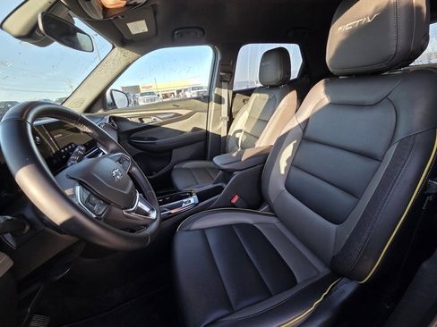 Used 2024 Chevrolet TrailBlazer ACTIV w/ Driver Confidence Package image 24