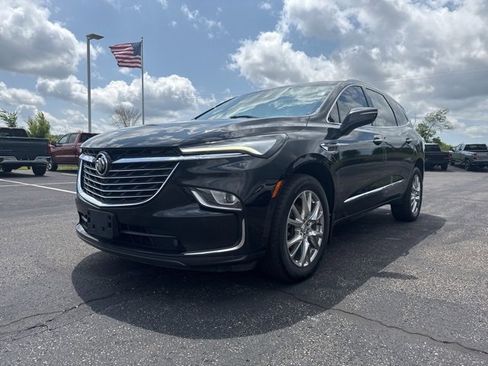 Used 2023 Buick Enclave Premium image 7