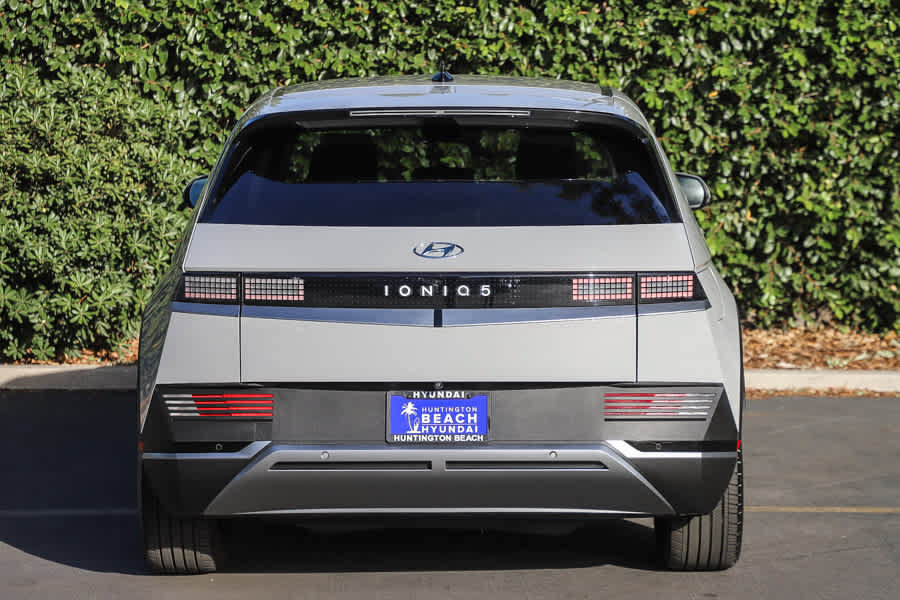 Used 2022 Hyundai Ioniq 5 SE w/ Cargo Package RWD image 7