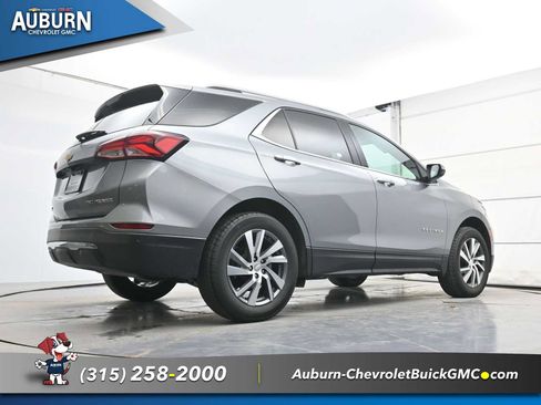 Used 2023 Chevrolet Equinox Premier image 23