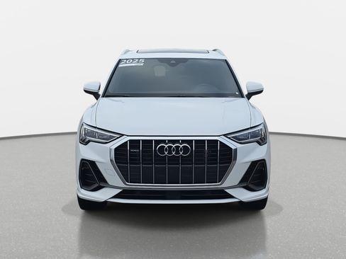 Certified 2025 Audi Q3 2.0T Premium w/ Convenience Package image 2