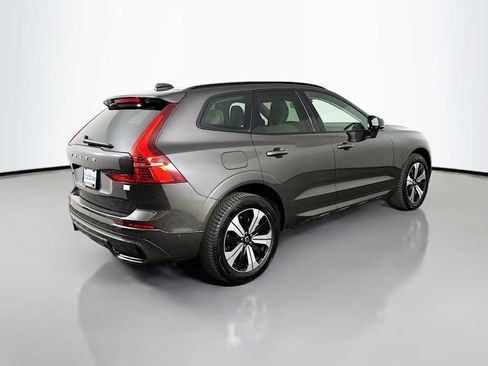 Used 2023 Volvo XC60 T8 Plus AWD/4WD image 7