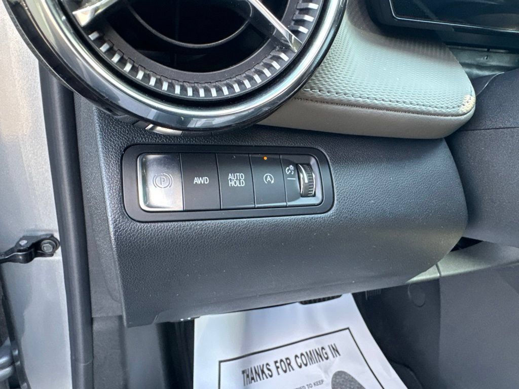 Used 2025 Chevrolet Equinox LT w/ Convenience Package II AWD/4WD image 26