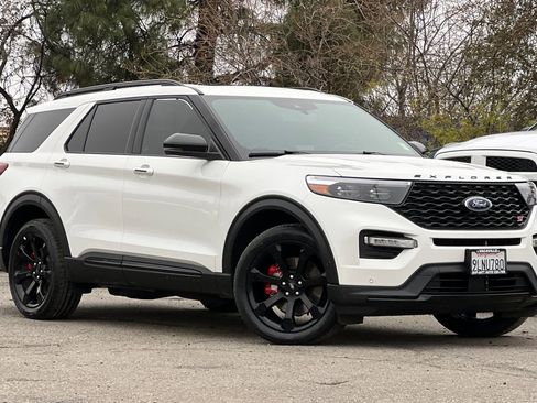 Certified 2024 Ford Explorer ST w/ Equipment Group 401A image 2