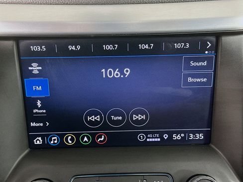 Used 2023 GMC Acadia SLT image 21