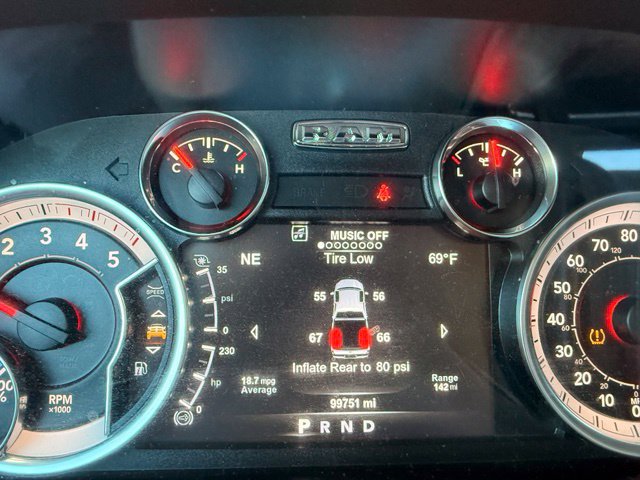 Used 2018 RAM 2500 Laramie w/ Sport Appearance Group AWD/4WD image 13