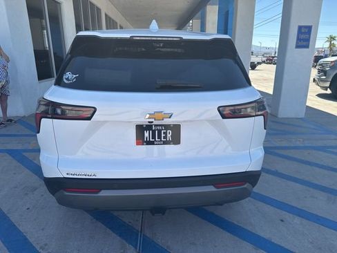 Used 2025 Chevrolet Equinox LT w/ Safety and Technology Package image 11