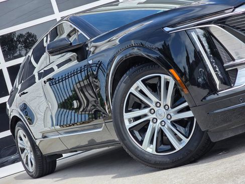 Used 2024 Cadillac Lyriq Tech RWD image 12