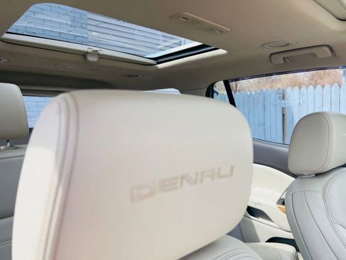 Used 2017 GMC Acadia Denali w/ Technology Package image 20