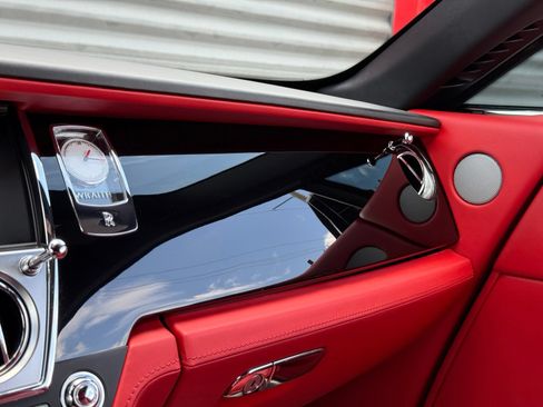 Used 2020 Rolls-Royce Wraith RWD image 41
