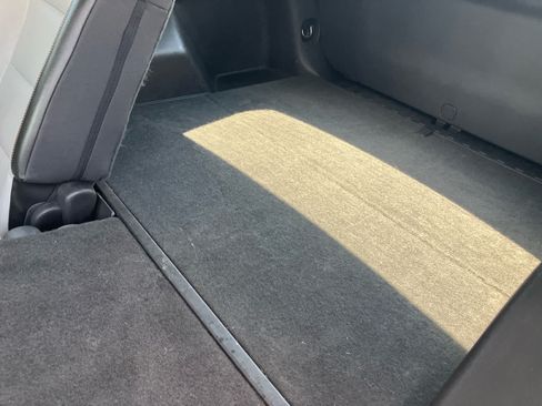 Used 2019 GMC Terrain SLT w/ Preferred Package FWD image 32