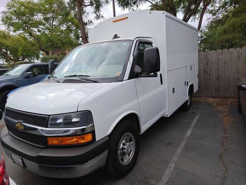 Used 2023 Chevrolet Express 3500 w/ Power Convenience Package RWD image 18