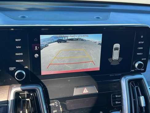 Used 2022 Kia Sorento S image 17