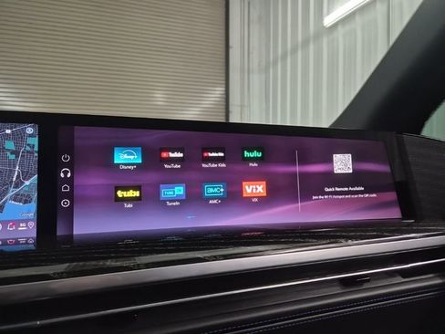 Certified 2025 Cadillac Escalade IQ Luxury 1 w/ Smart Trailering package image 30