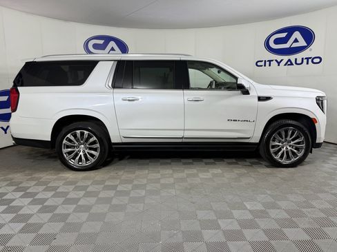 Used 2021 GMC Yukon XL Denali w/ Denali Ultimate Package image 3