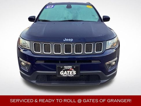 Used 2018 Jeep Compass Latitude w/ Cold Weather Group AWD/4WD image 2