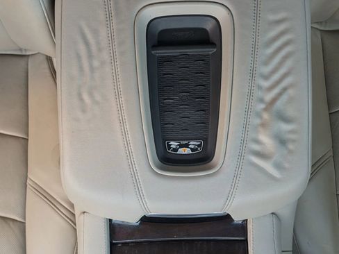 Used 2017 Cadillac Escalade Premium Luxury image 42