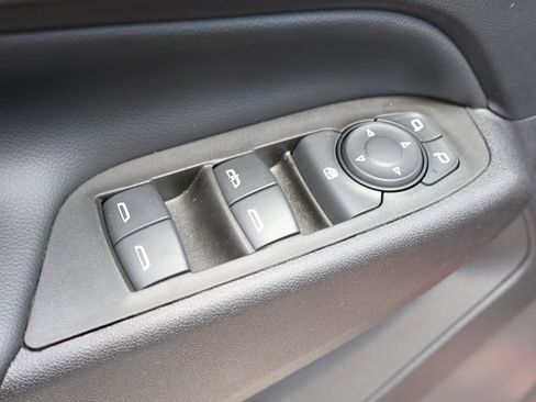 Used 2020 Chevrolet Equinox LT FWD image 11