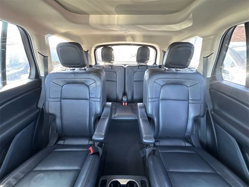 Used 2024 Lincoln Aviator Reserve image 23