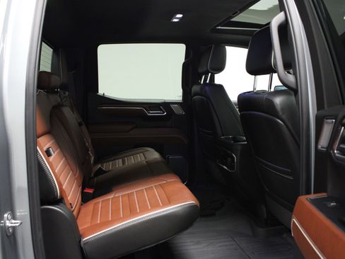 Used 2024 GMC Sierra 1500 Denali Ultimate image 15