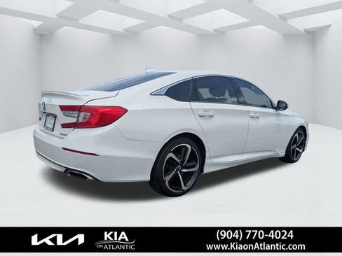 Used 2020 Honda Accord Sport image 3