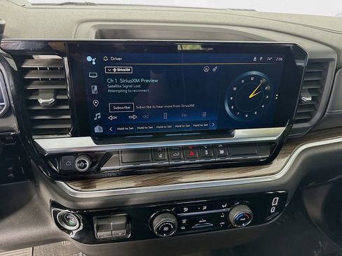 Used 2024 Chevrolet Silverado 2500 LT image 19