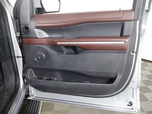 Used 2024 Ford Expedition Max Limited image 30
