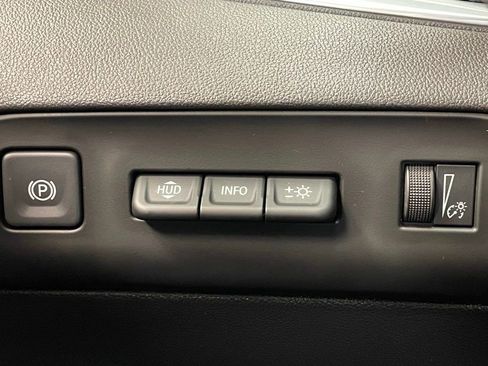 Used 2023 Buick Enclave Premium w/ Experience Buick Package AWD/4WD image 30