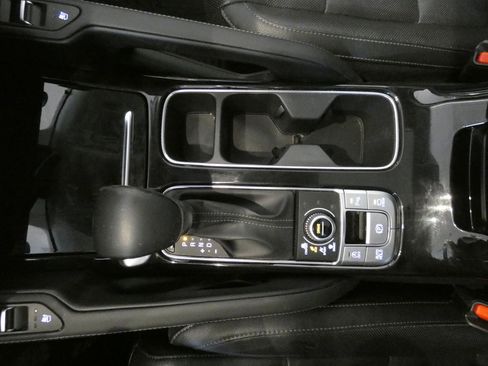 Used 2021 Kia Telluride SX image 19