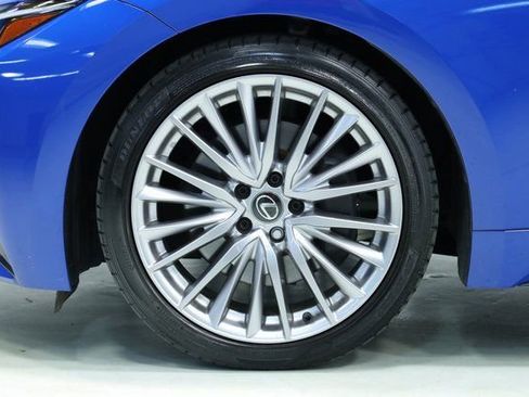 Used 2023 Lexus IS 300 w/ Premium Package image 9