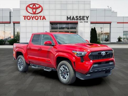 Used 2024 Toyota Tacoma TRD Sport AWD/4WD image 1