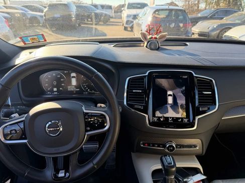 Used 2020 Volvo XC90 T6 R-Design image 13