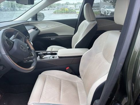 Used 2023 Lexus RX 350 AWD w/ Accessory Package (Z1) image 8