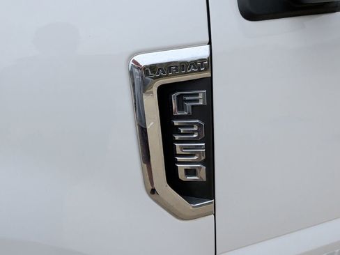 Used 2017 Ford F350 Lariat w/ Chrome Package image 42