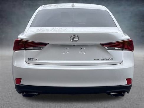 Used 2018 Lexus IS 300 AWD image 19