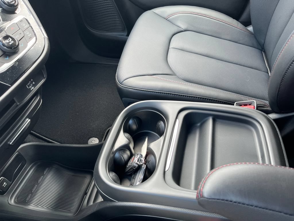 New 2027 Chrysler Pacifica Select FWD image 20