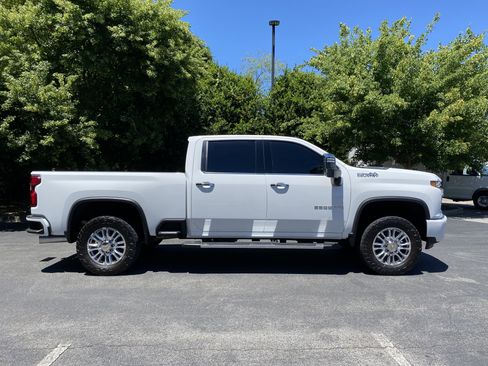 Used 2023 Chevrolet Silverado 2500 High Country w/ Safety Package II AWD/4WD image 10