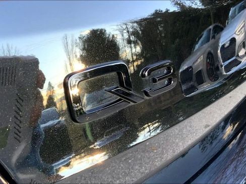 Used 2025 Audi Q3 2.0T Premium w/ Convenience Package image 9