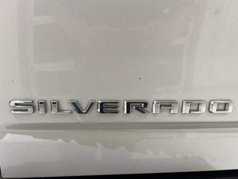 Used 2024 Chevrolet Silverado 2500 LTZ w/ LTZ Premium Package AWD/4WD image 28