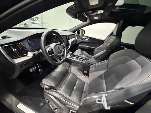 Used 2020 Volvo XC60 T5 R-Design w/ Protection Package Premier FWD image 21