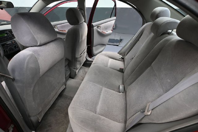 Used 2005 Toyota Corolla LE w/ Audio Value Pkg FWD image 27