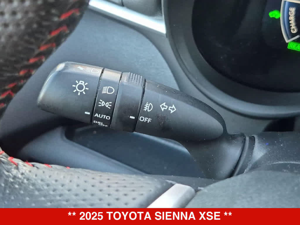 Used 2025 Toyota Sienna XSE w/ XSE Premium Package AWD/4WD image 27