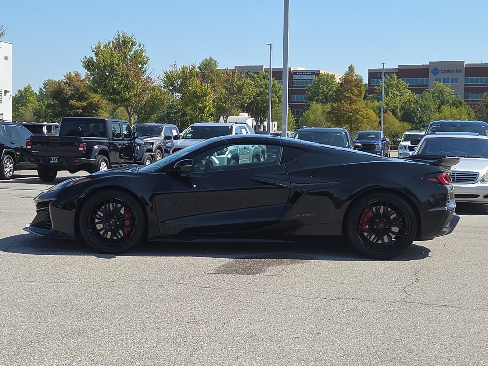 Used 2026 Chevrolet Corvette Z06 w/ Stealth Interior Trim Package RWD image 3