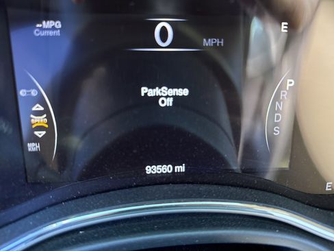 Used 2014 Jeep Grand Cherokee Limited w/ Trailer Tow Group IV image 7